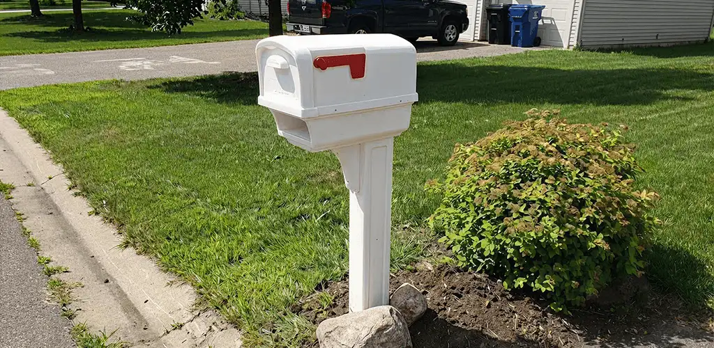 Mailbox installation for a residential curbside mailbox in Rockford, IL